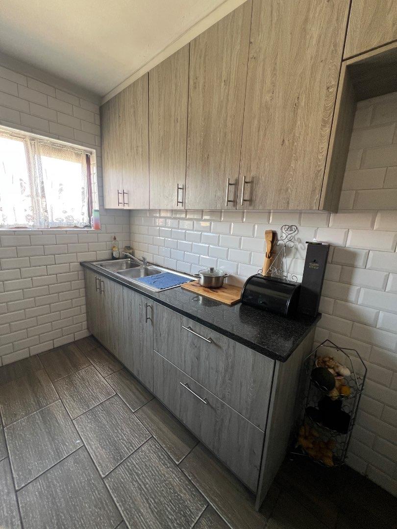2 Bedroom Property for Sale in Maitland Western Cape